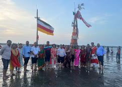 Bali beach ceremony with our travellers